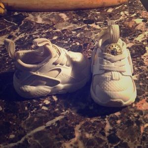 Baby’s Nike shoes